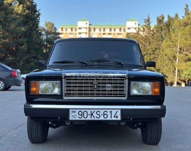 LADA (VAZ) 2107-1