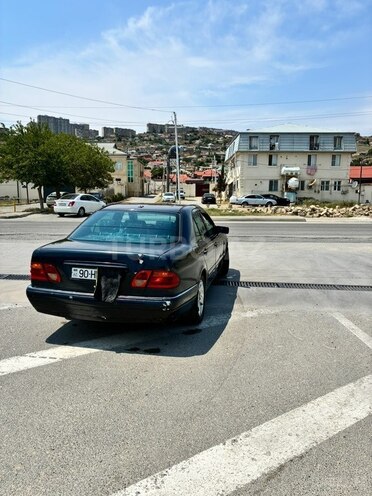 Mercedes E 200-16
