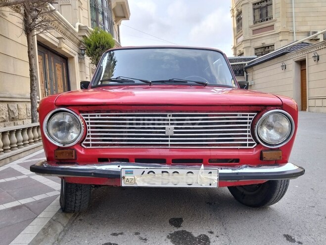 LADA (VAZ) 21011-2