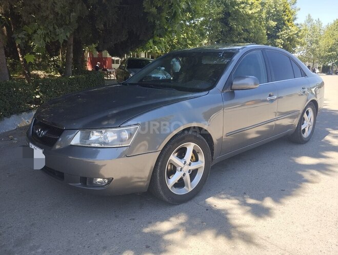 Hyundai Sonata-4