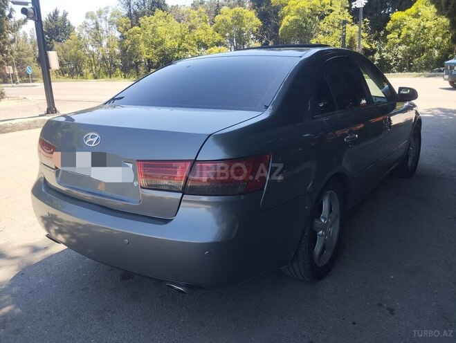 Hyundai Sonata-6