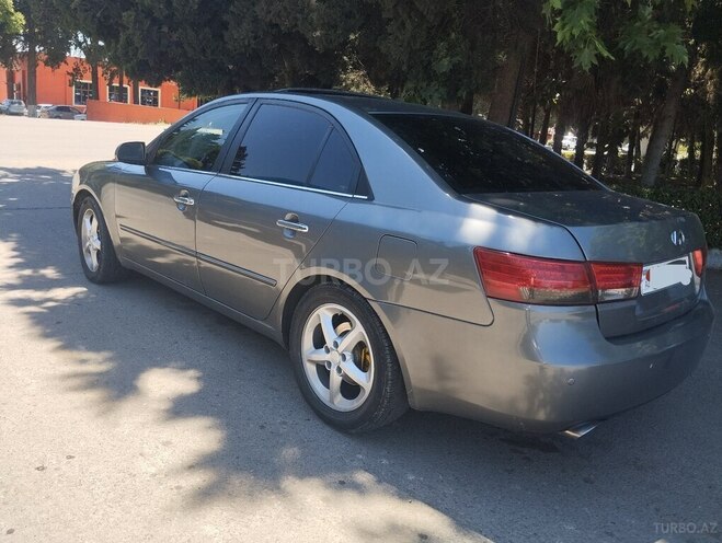 Hyundai Sonata-9