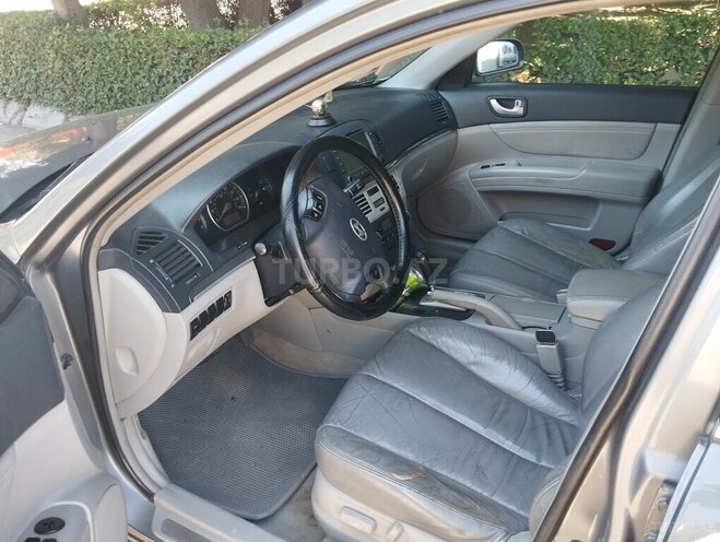 Hyundai Sonata-11