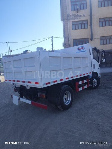 Isuzu ELF-4