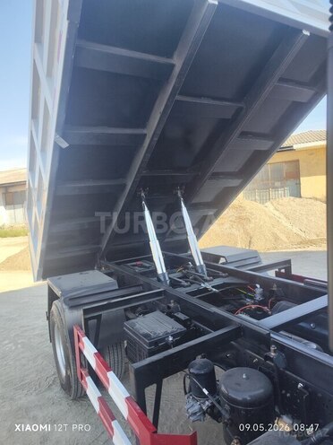 Isuzu ELF-11