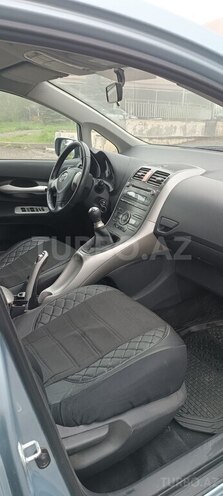 Toyota Auris-4