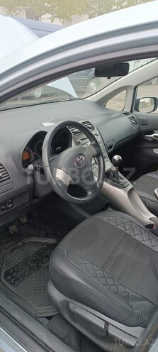 Toyota Auris-8