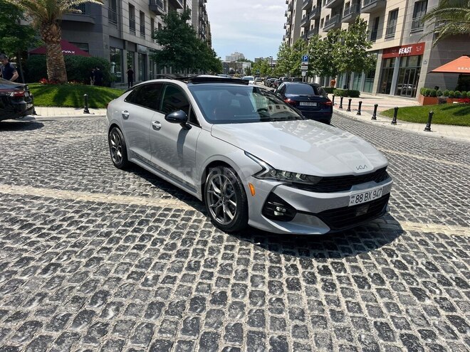Kia K5-1