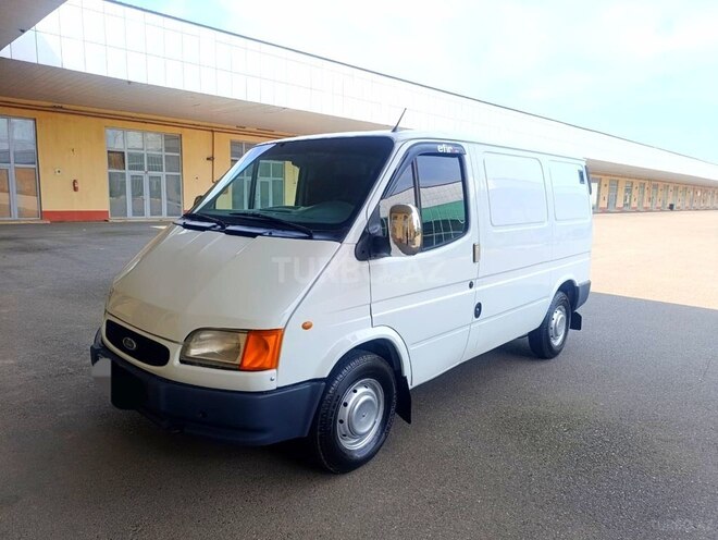 Ford Transit-2