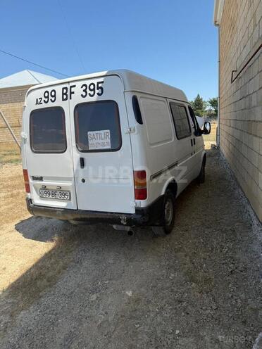 Ford Transit-2
