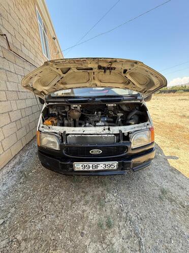 Ford Transit-1