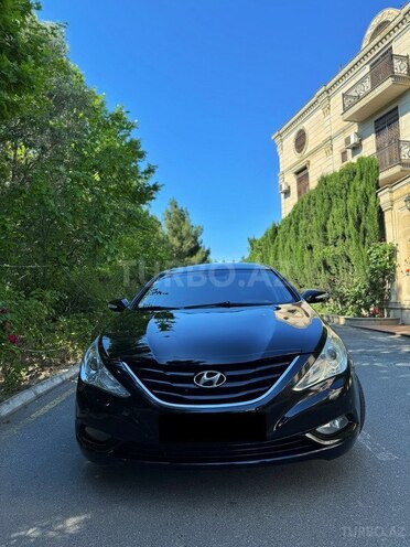 Hyundai Sonata-4