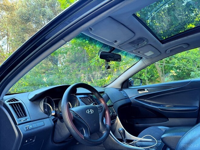 Hyundai Sonata-9