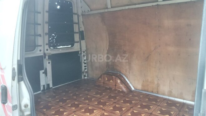 Ford Transit-7
