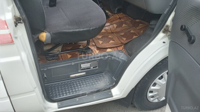 Ford Transit-9