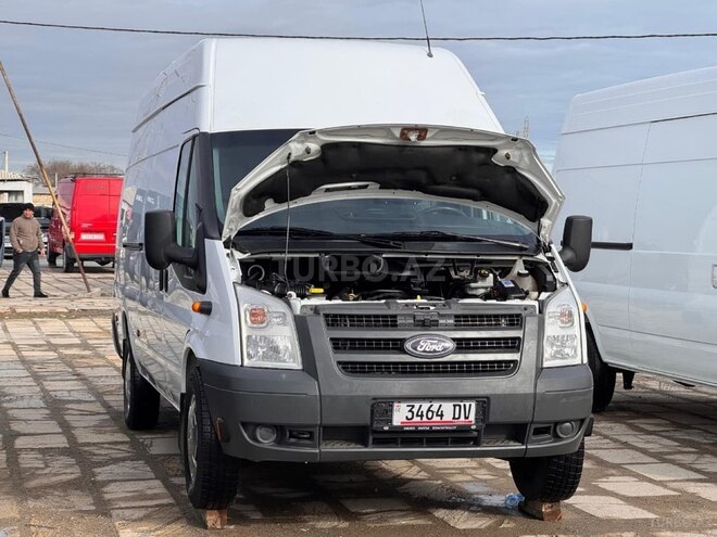 Ford Transit-1