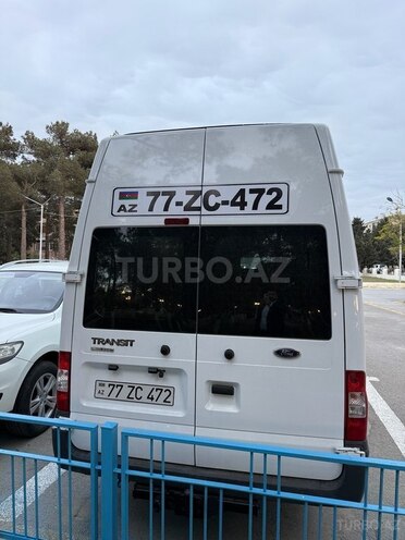 Ford Transit-9
