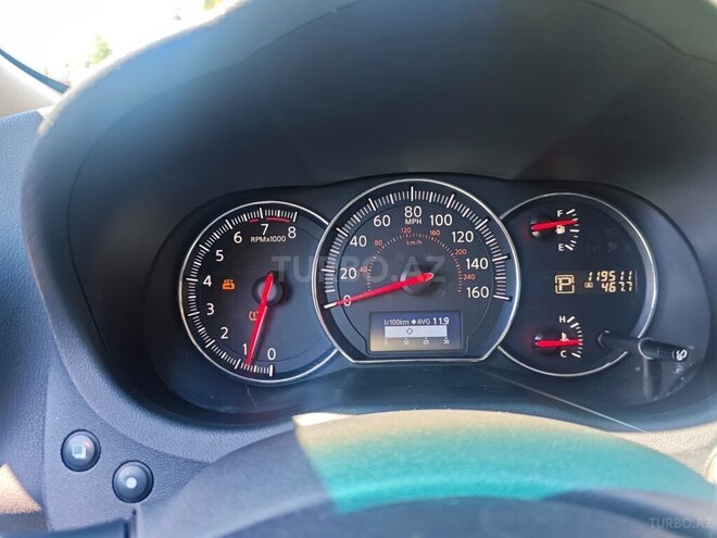Nissan Maxima-9