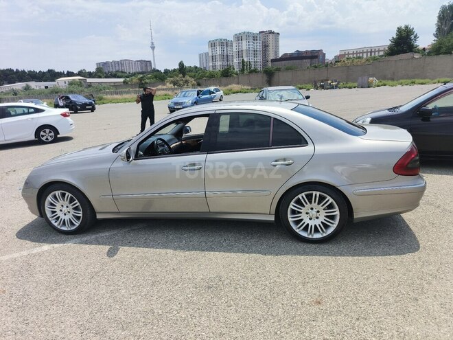 Mercedes E 220-6