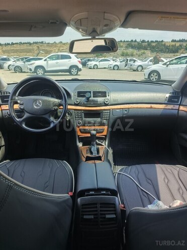 Mercedes E 220-8