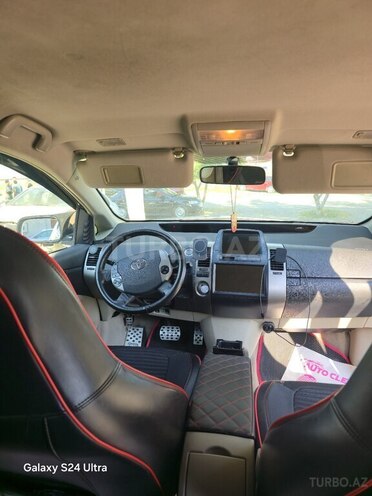 Toyota Prius-3