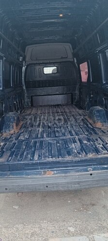 Ford Transit-8