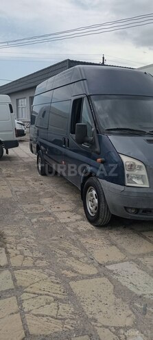 Ford Transit-4