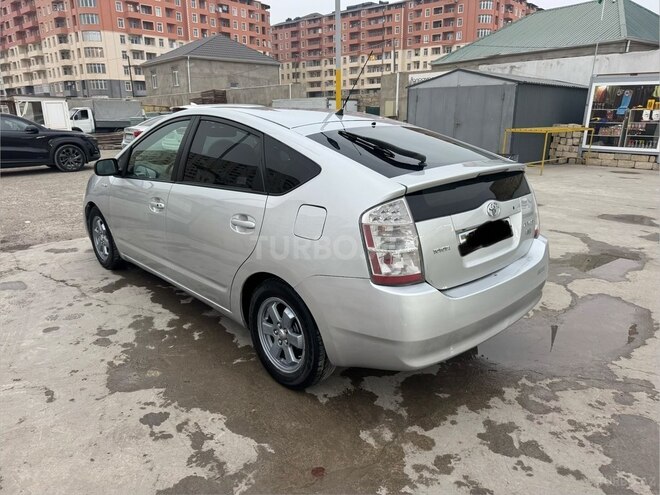 Toyota Prius-6