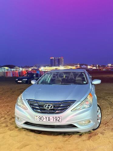 Hyundai Sonata-4