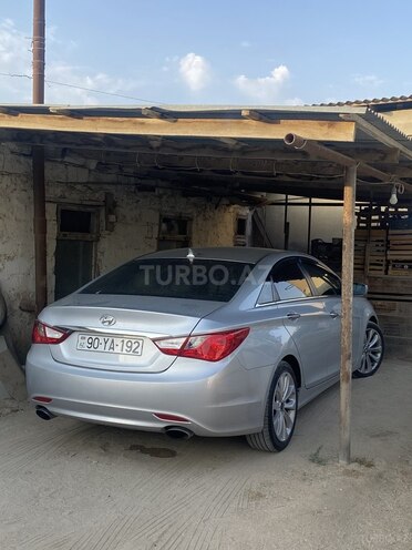 Hyundai Sonata-3