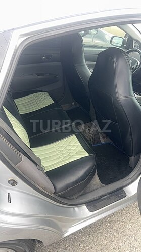 Toyota Prius-12