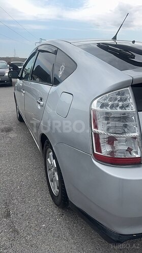 Toyota Prius-14