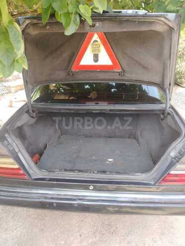 Mercedes 250 D-9