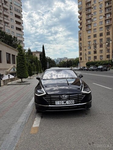 Hyundai Sonata-1