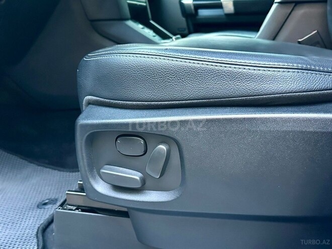 Land Rover Discovery-13