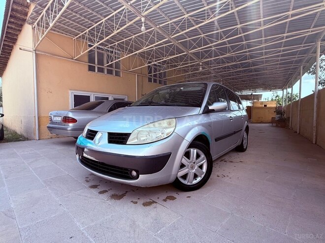 Renault Megane Scenic-2