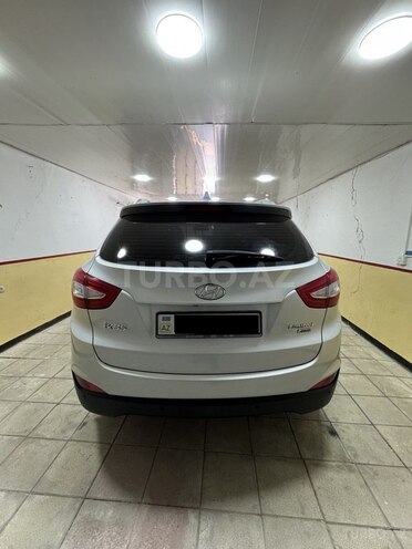 Hyundai ix35-4