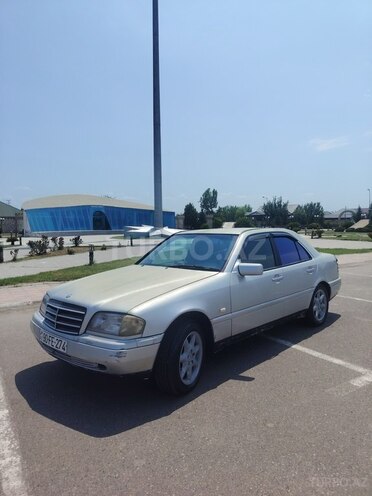 Mercedes C 200-3