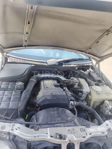 Mercedes C 200-10