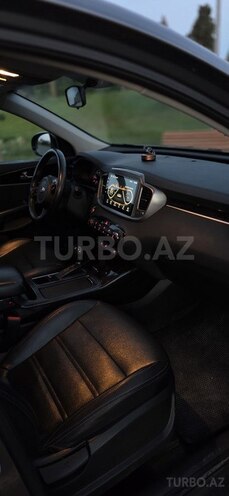 Kia Sorento-12
