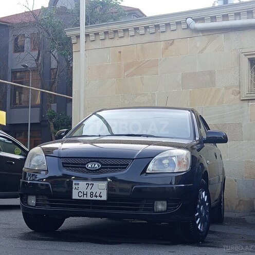 Kia Rio-5