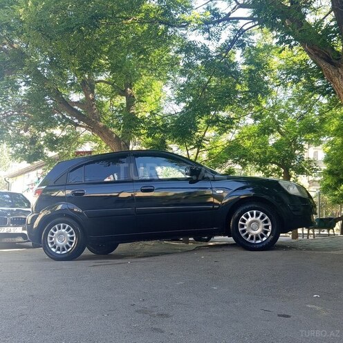 Kia Rio-7