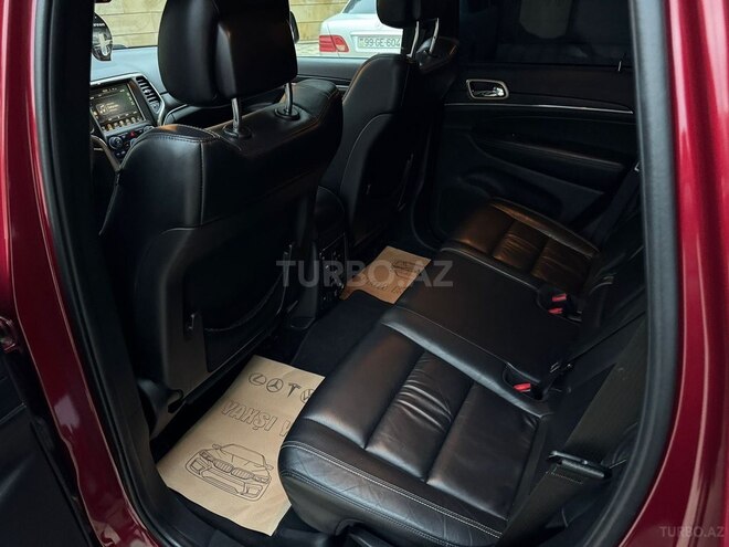 Jeep Grand Cherokee-12