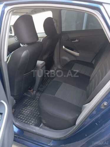 Toyota Prius-8