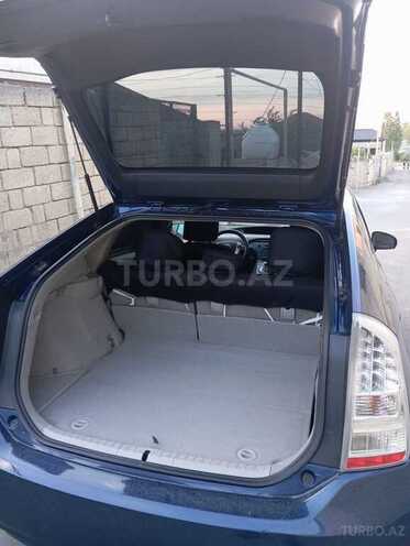 Toyota Prius-7