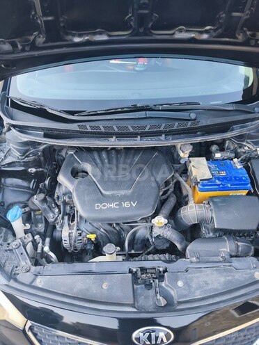 Kia Cerato-8