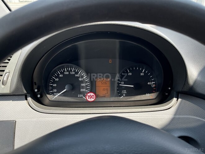 Mercedes Vito 111-16