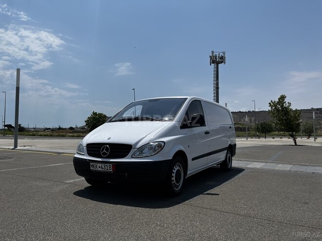 Mercedes Vito 111-2