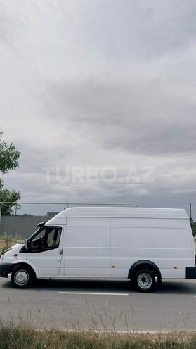 Ford Transit-4