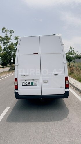 Ford Transit-6